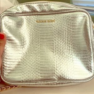 Victoria secret cross body